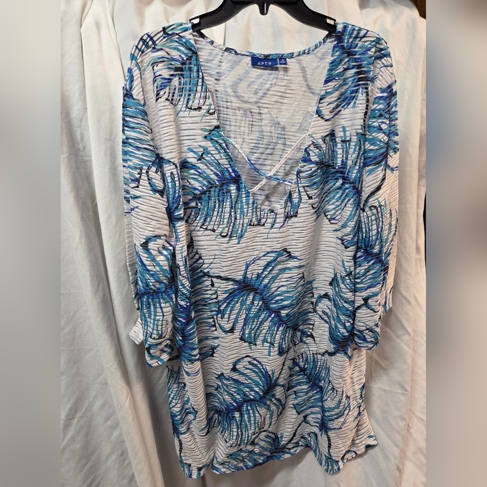 Apt. 9 Blue and White Leaf Print Blouse